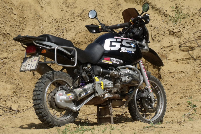 Bmw r 1100 gs battery